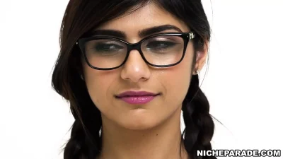 Mia Khalifa intimate, sensual experience
