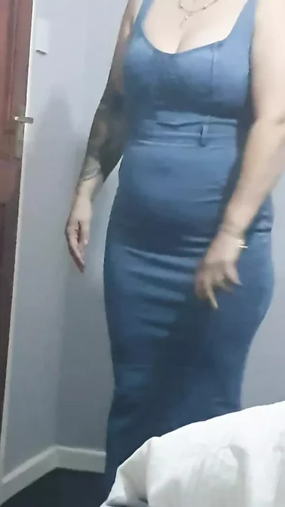 Step mom take off dress and handjob step sin in bed fir first time