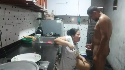 My perverted stepfather ends up giving me a good and very rich fuck in my big ass