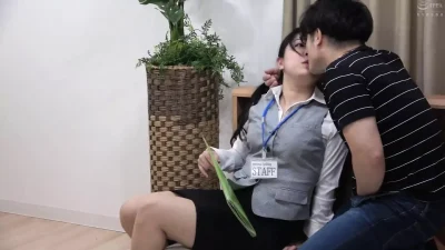 Erotic Negotiation At A Private Viewing With A Real Estate Lady part3